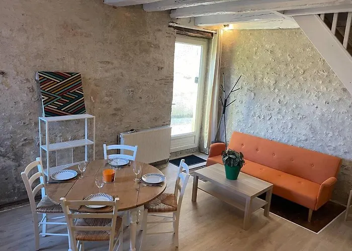 Gite Le Baulois, Maisonnette Calme Et Confort En Vallee De Loire